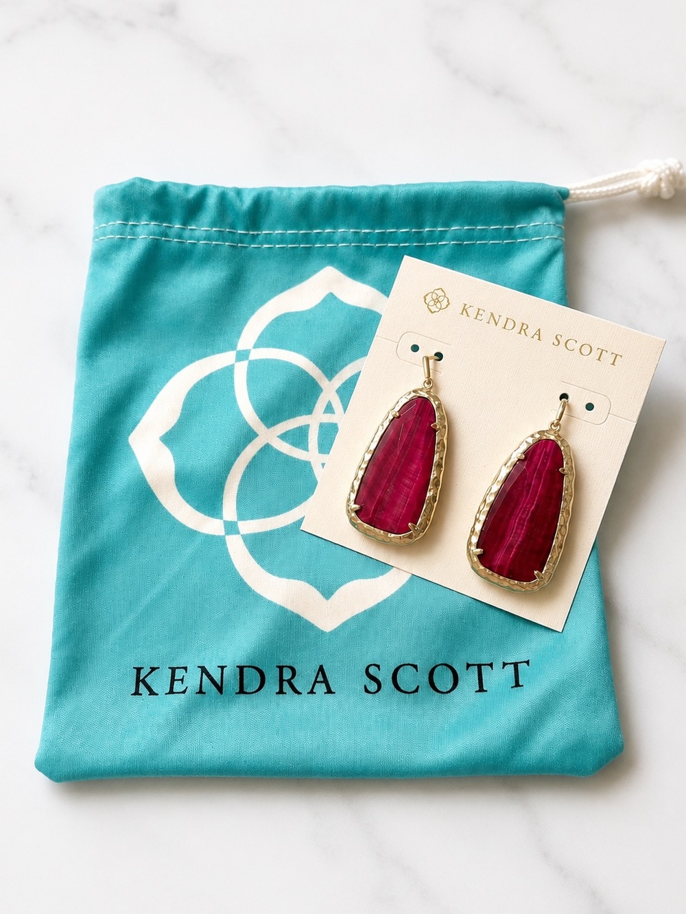 Authentic Kendra Scott deep fuchsia drop earrings